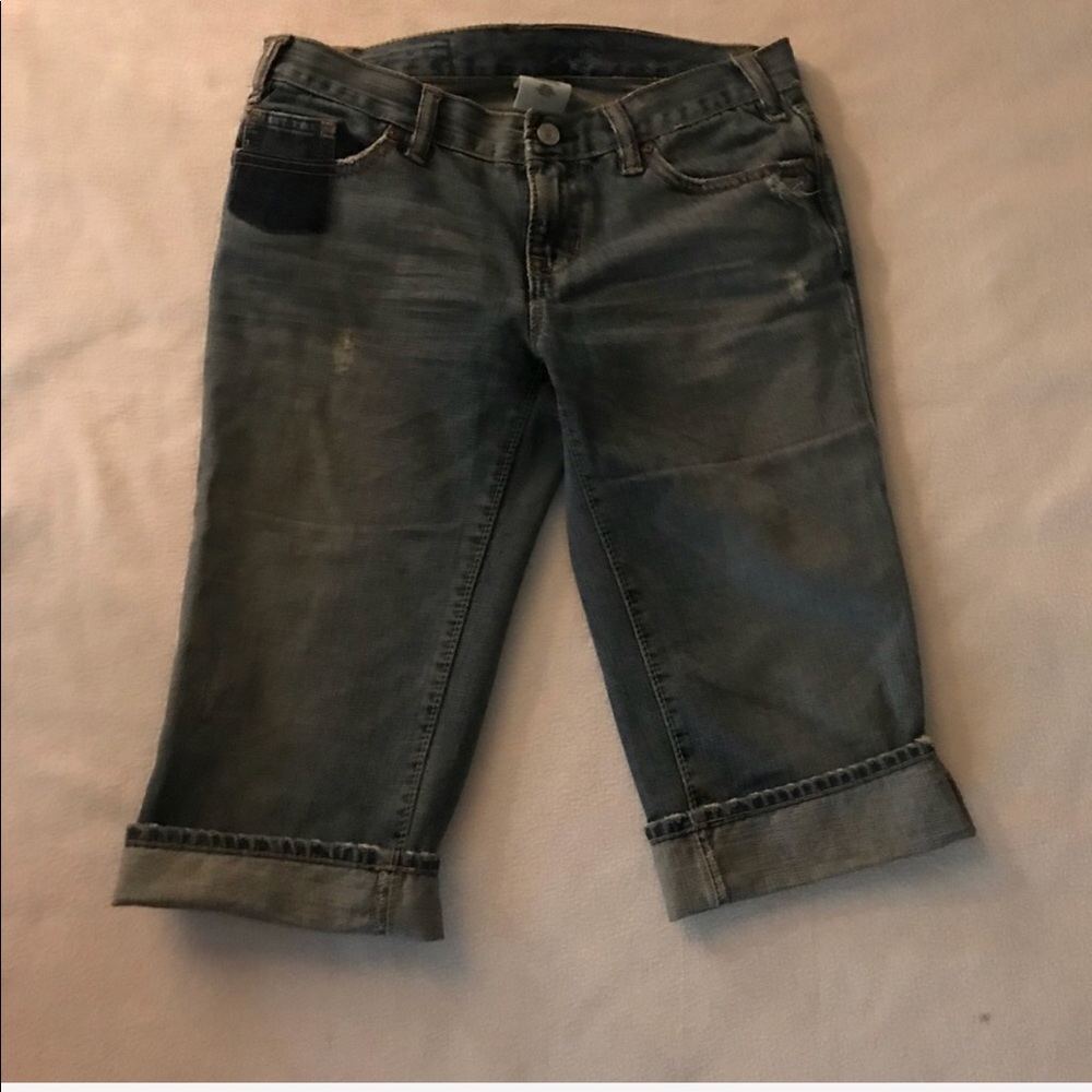 “There Seems To Be A Small Gap” Gap Shorts